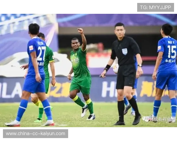 大连中场天才踢疯了全场耀眼成焦点 大连中场天才踢疯了全场耀眼成焦点