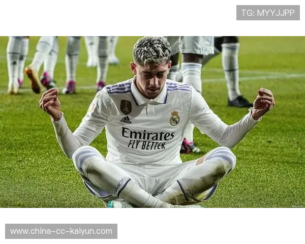 皇马贝林厄姆禁区外远射极具威力