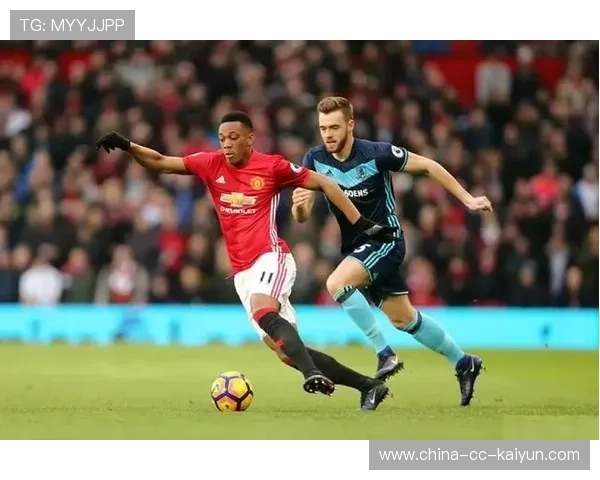 热刺阵地战强势推进，库卢切夫斯基抽射打偏