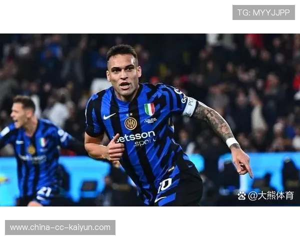 莱奥单刀低射AC米兰锁定三分